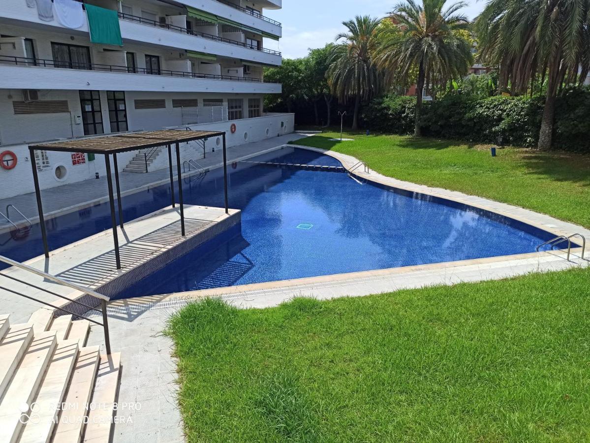 Familiar Cerca Port Aventura Apartment Salou